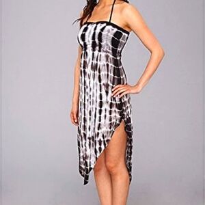 ❤️2/$20❤️O'Neill Azalea Black/White Tie Dye Tube Youth Cover.‎ Sleeveless.